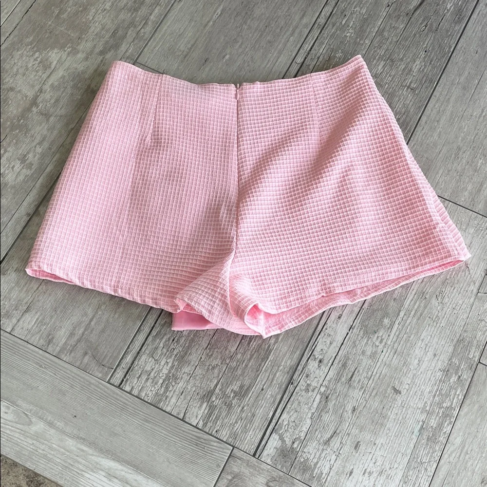 She + Sky Pink Textured Skort with Button Accents